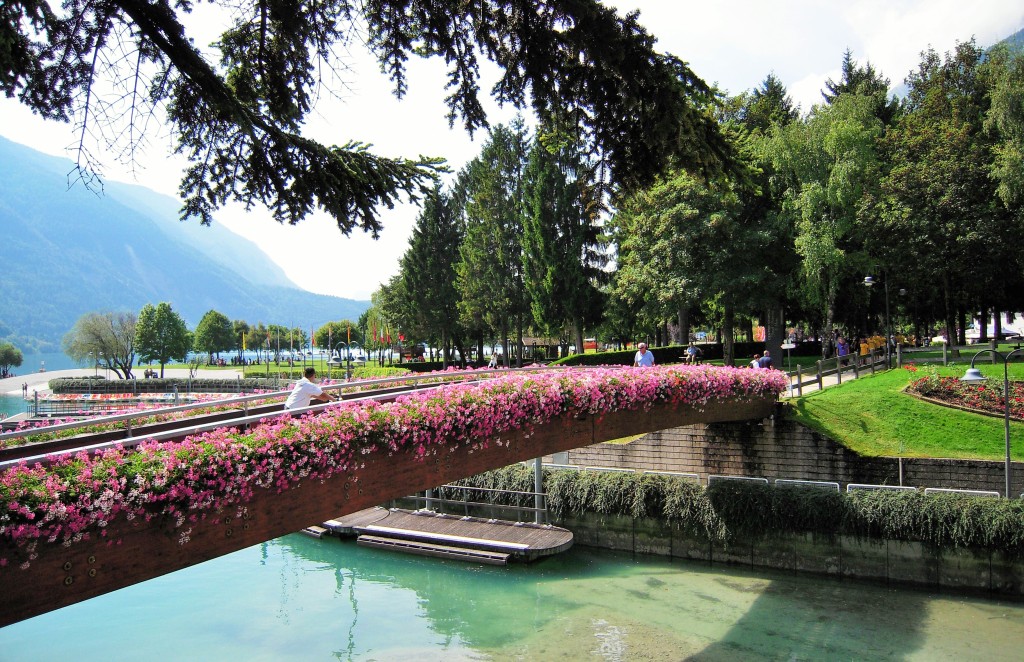cosa-vedere-in-italia-lago-di-molveno