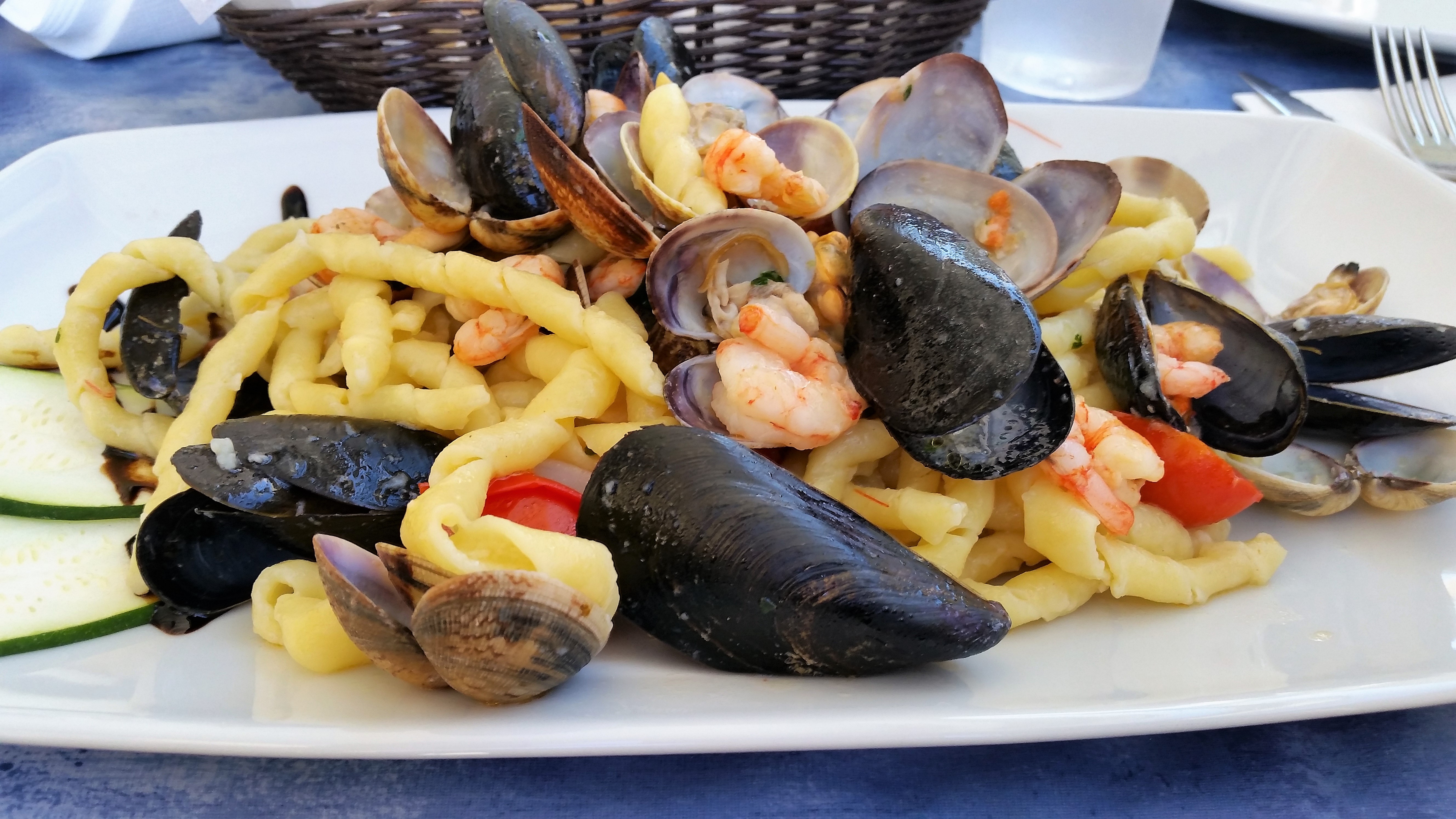 sicilia_busiate_cosa mangiare in sicilia