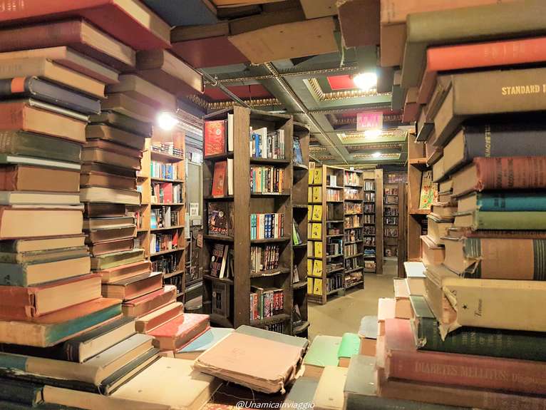 la libreria più bella di los angeles - the last bookstore