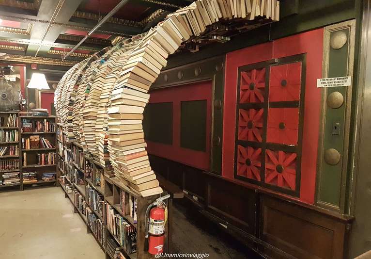 la libreria più bella di los angeles - the last bookstore