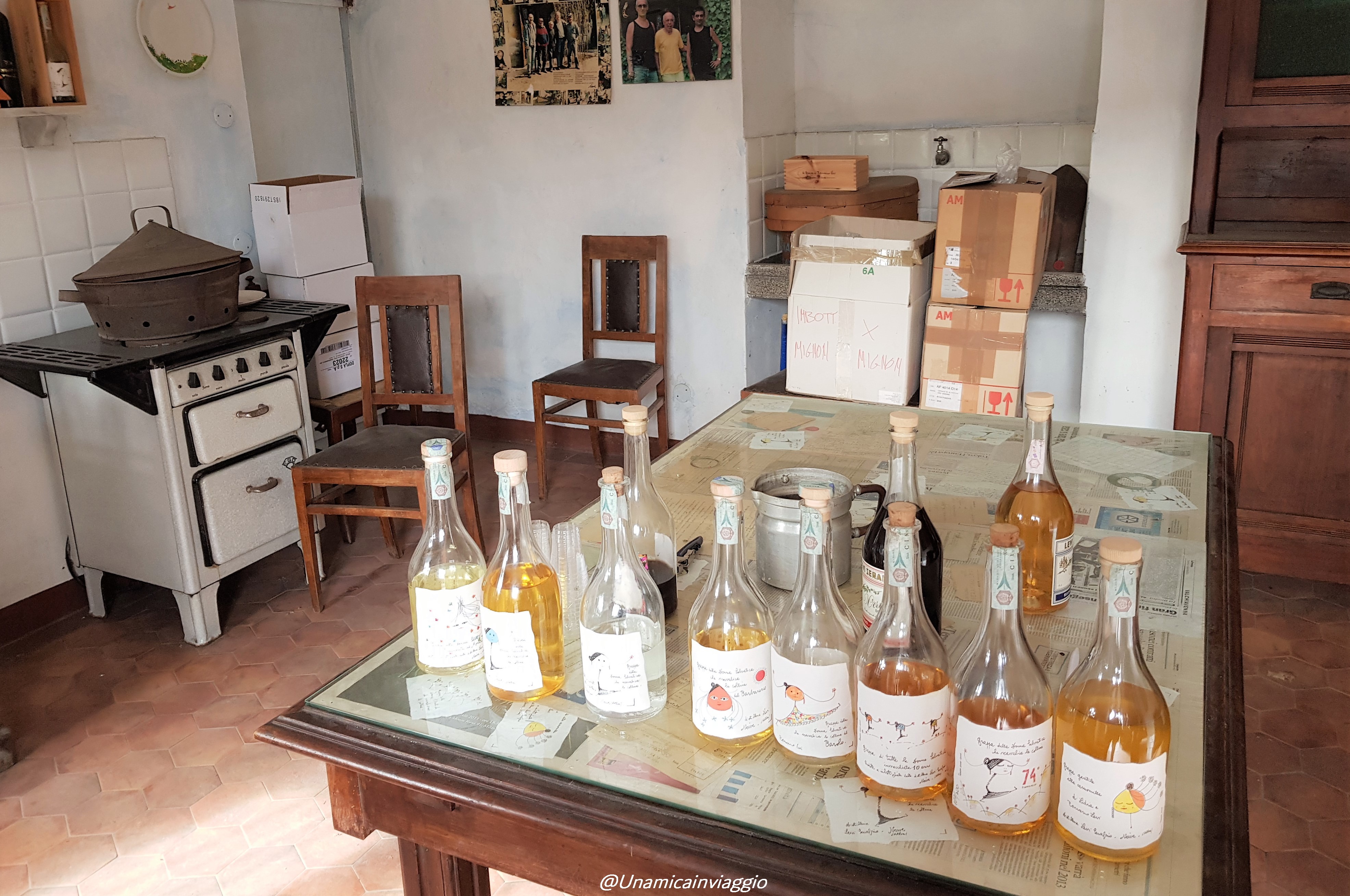 visita alla distilleria romano levi - langhe